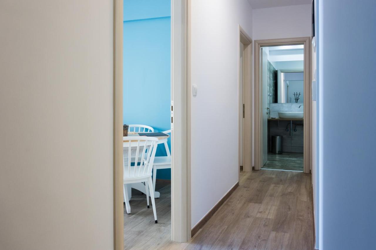 Comfort Zone Apartment In The Heart Of Atene Esterno foto